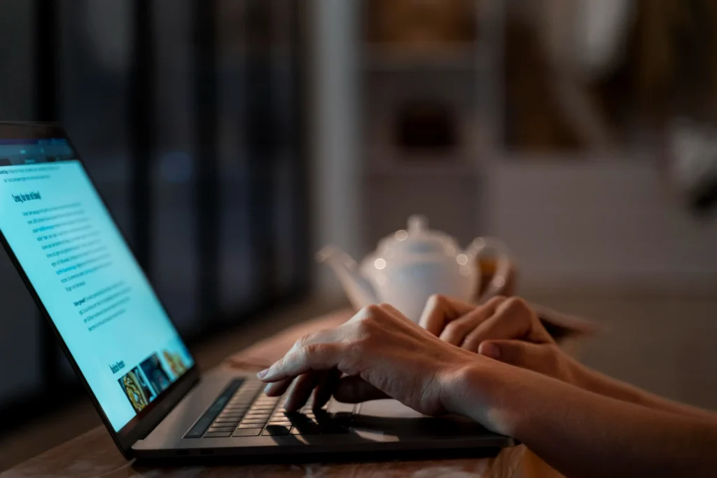 why blogging still works in 2025 for online visibility